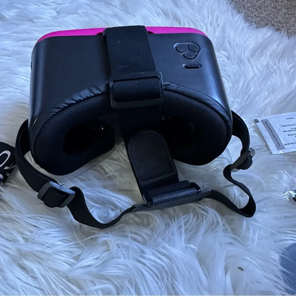 tzumi Dream Vision Pro VR Virtual Reality Headset w/ Ear Buds PINK, iOS/Android
